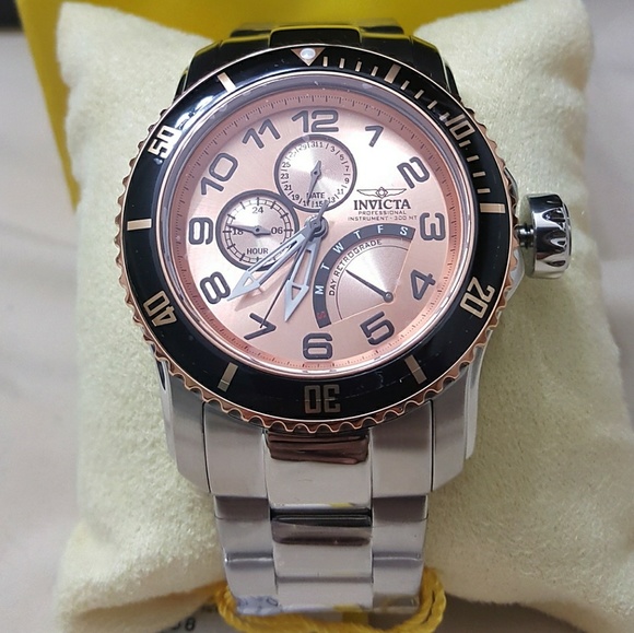 Big sale(FIRM)invicta $1000 men watch.